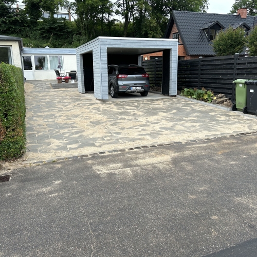 Ny indkørsel