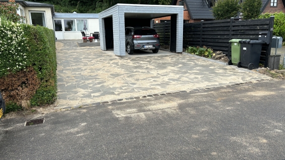 Ny indkørsel